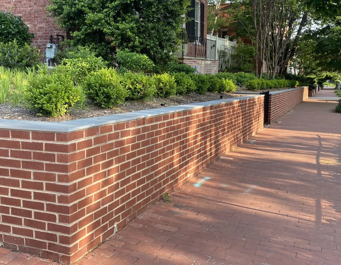 Building Materials for Retaining Walls Brick or Stone for DC Homes?